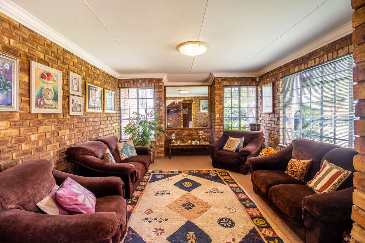 House For Sale in Montana Park - Photo 5