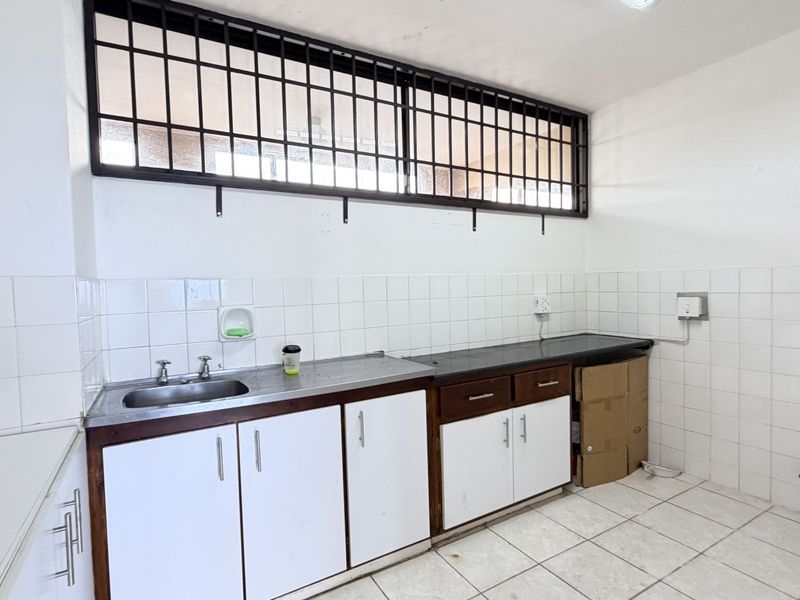 Apartment For Sale in Amanzimtoti - Photo 4