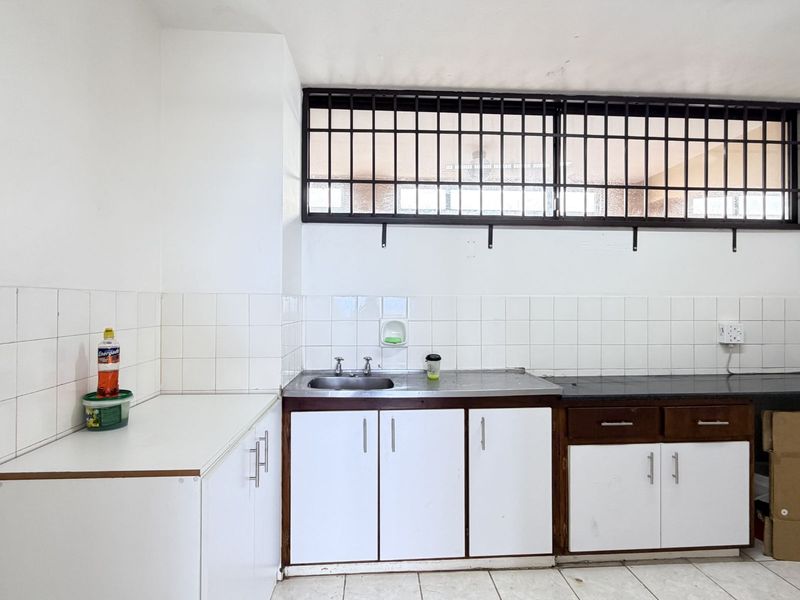 Apartment For Sale in Amanzimtoti - Photo 5