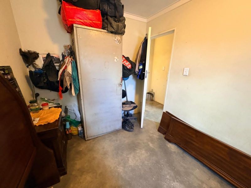 House For Sale in Roodepan - Photo 5