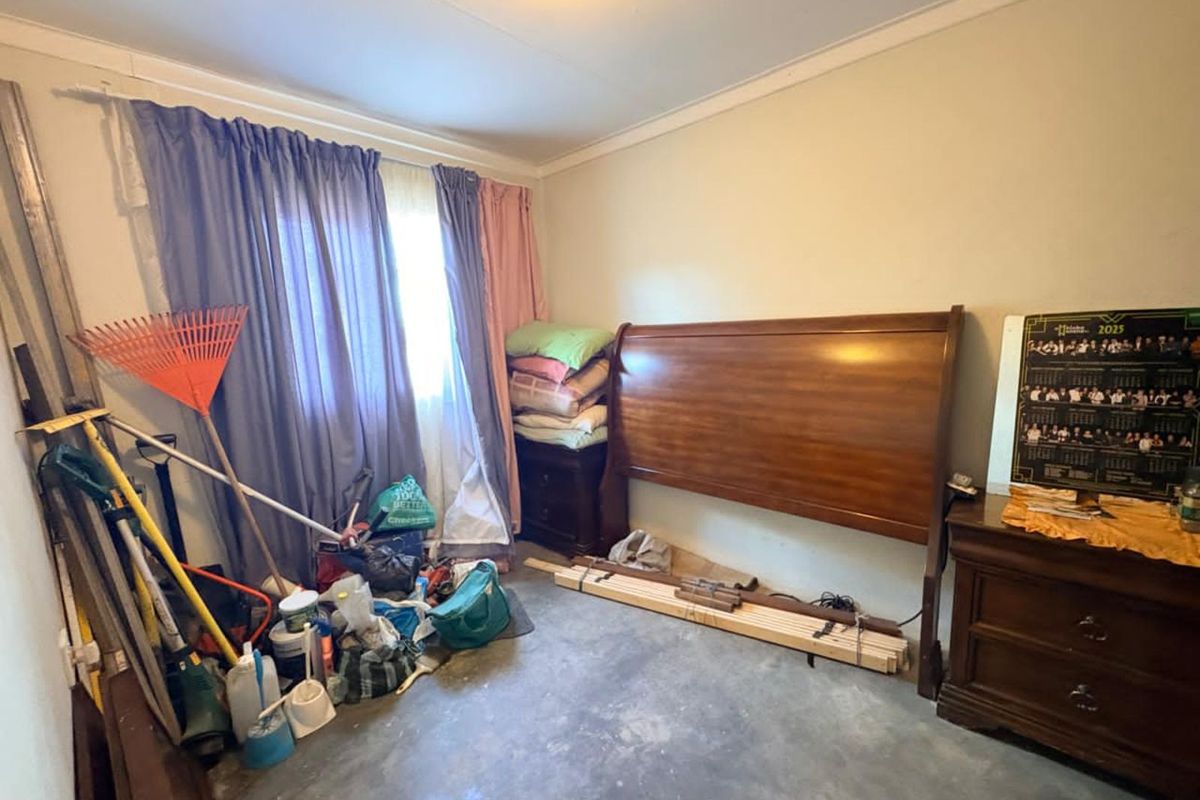 House For Sale in Roodepan - Photo 4