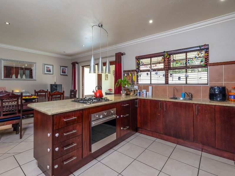 House For Sale in Honeydew Ridge - Photo 6