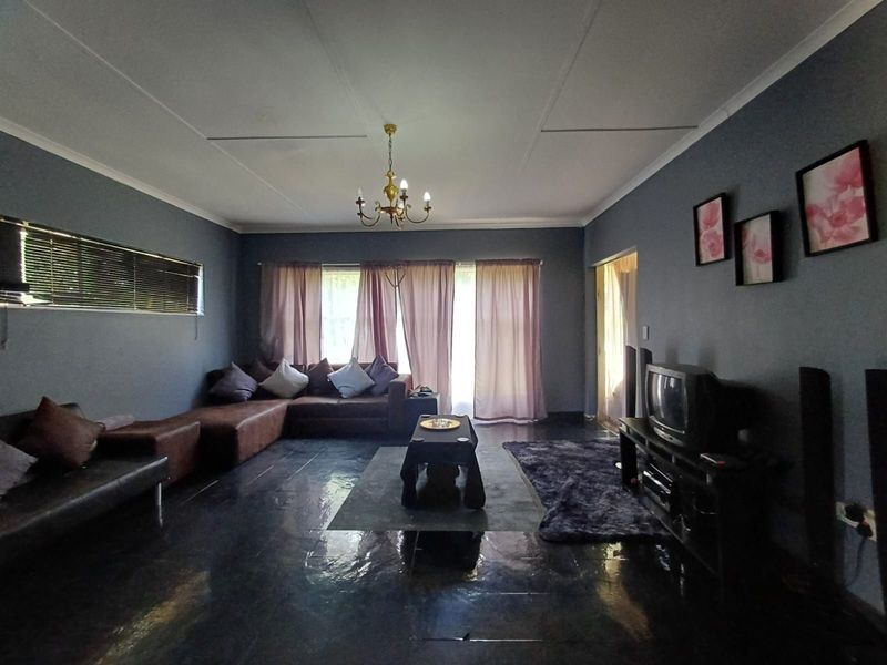 House For Sale in Orkney Central - Photo 7