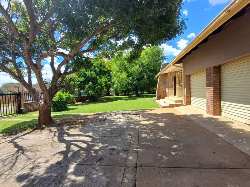 House For Sale in Orkney Central - Photo 5