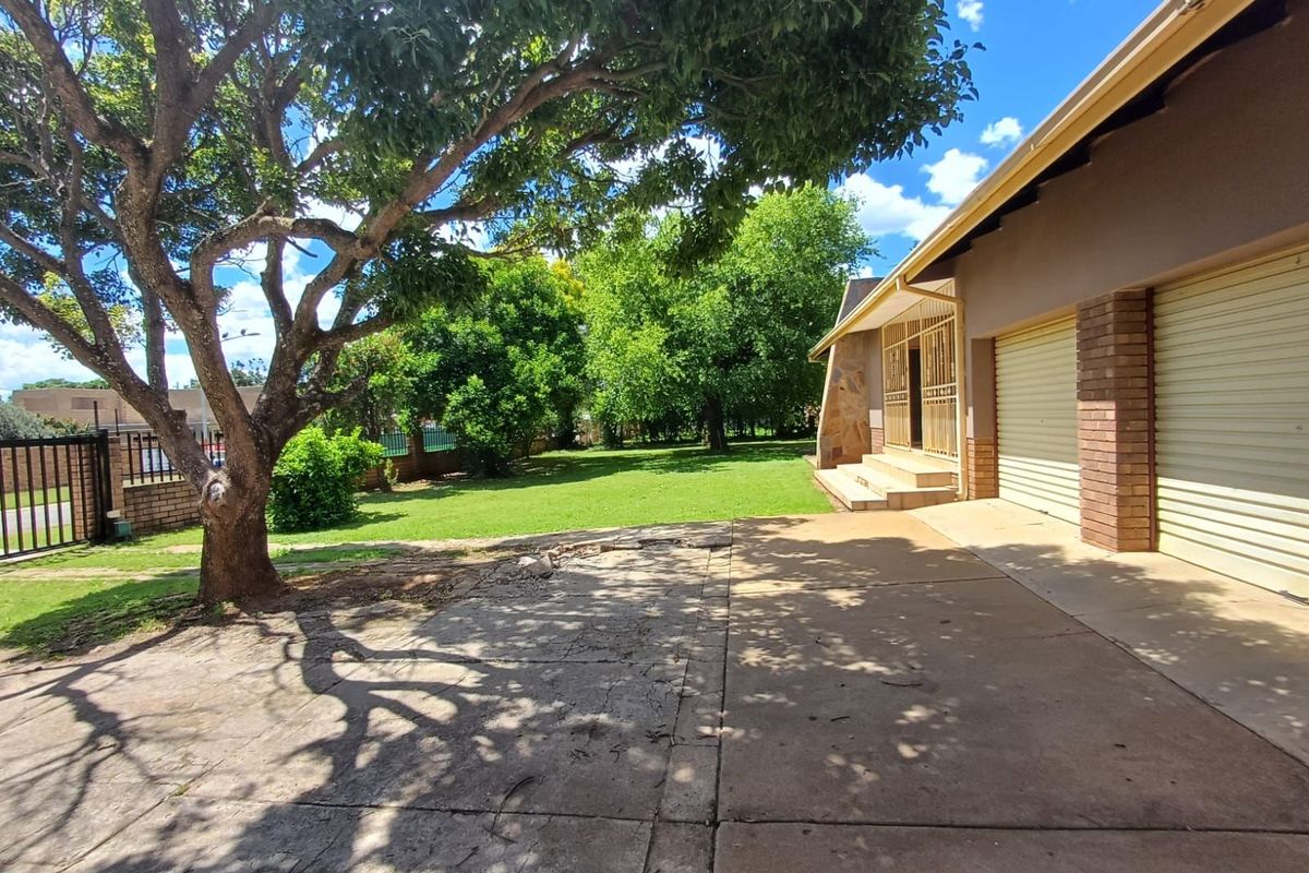 House For Sale in Orkney Central - Photo 5