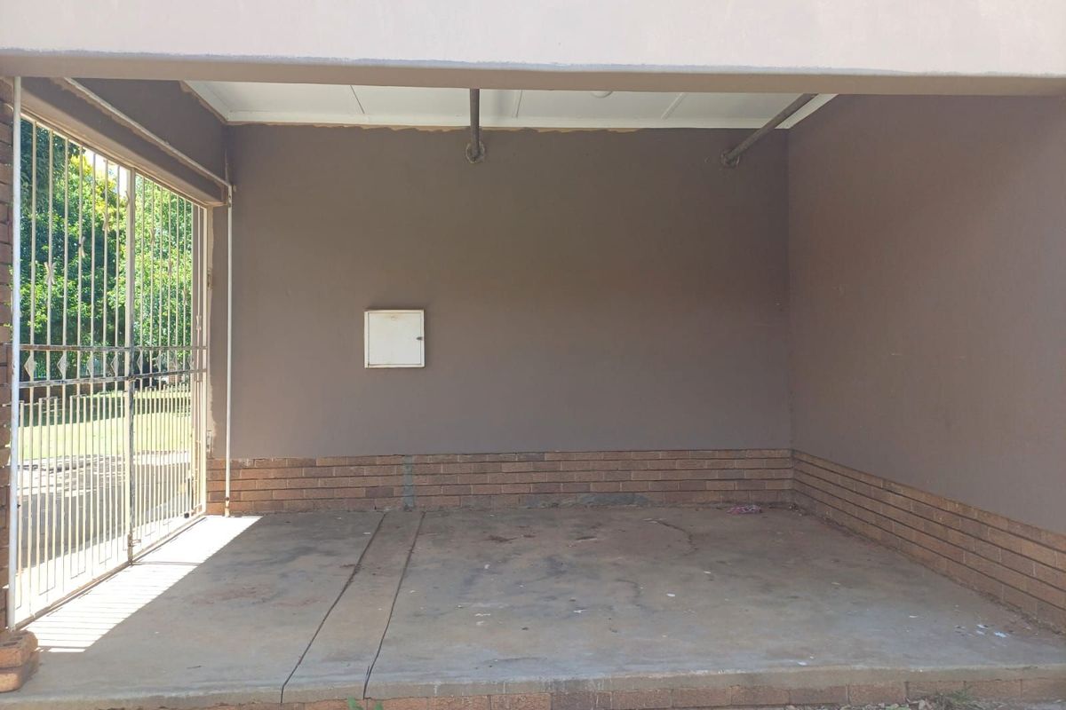 House For Sale in Orkney Central - Photo 4