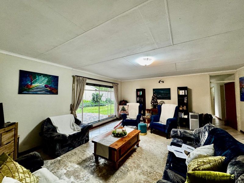 House For Sale in Secunda Central - Photo 5