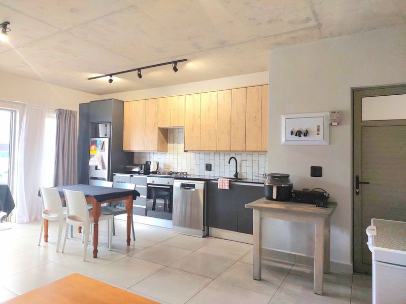 Apartment For Sale in George South - Photo 5