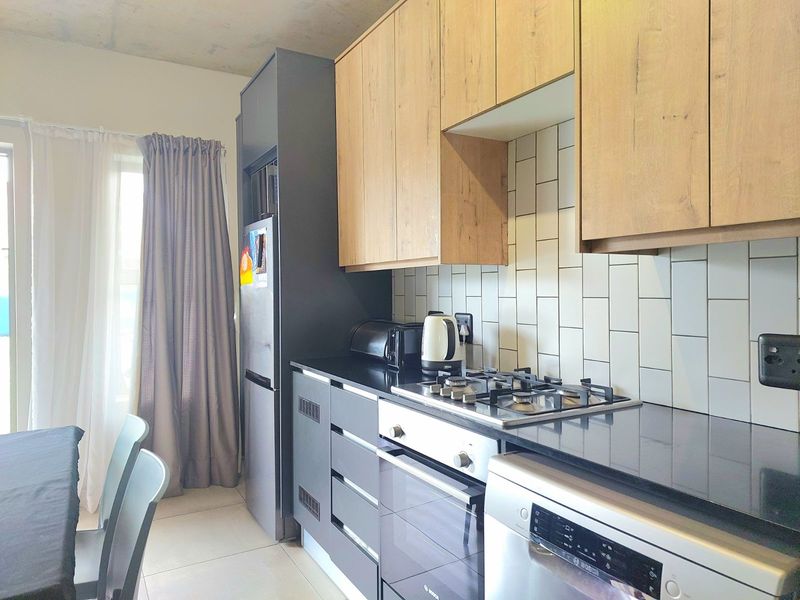 Apartment For Sale in George South - Photo 6