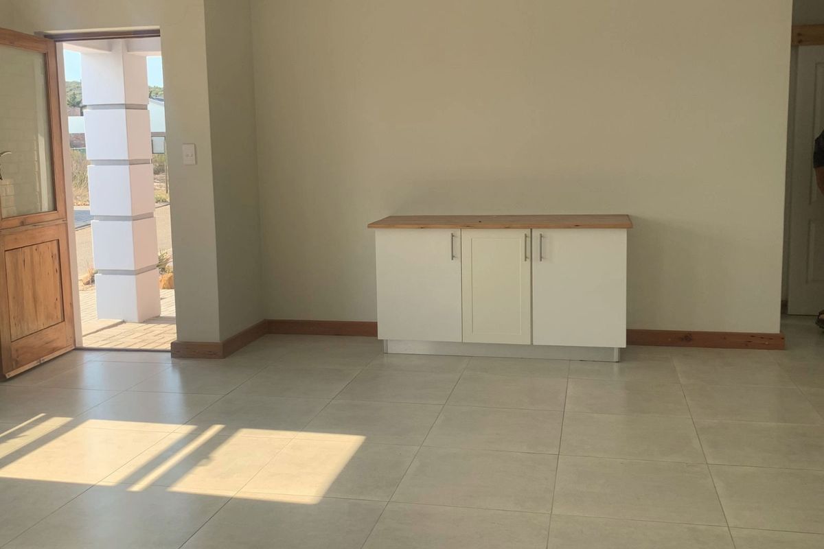 House To Rent in Albertinia Central - Photo 3