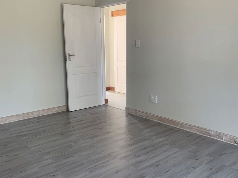 House To Rent in Albertinia Central - Photo 10