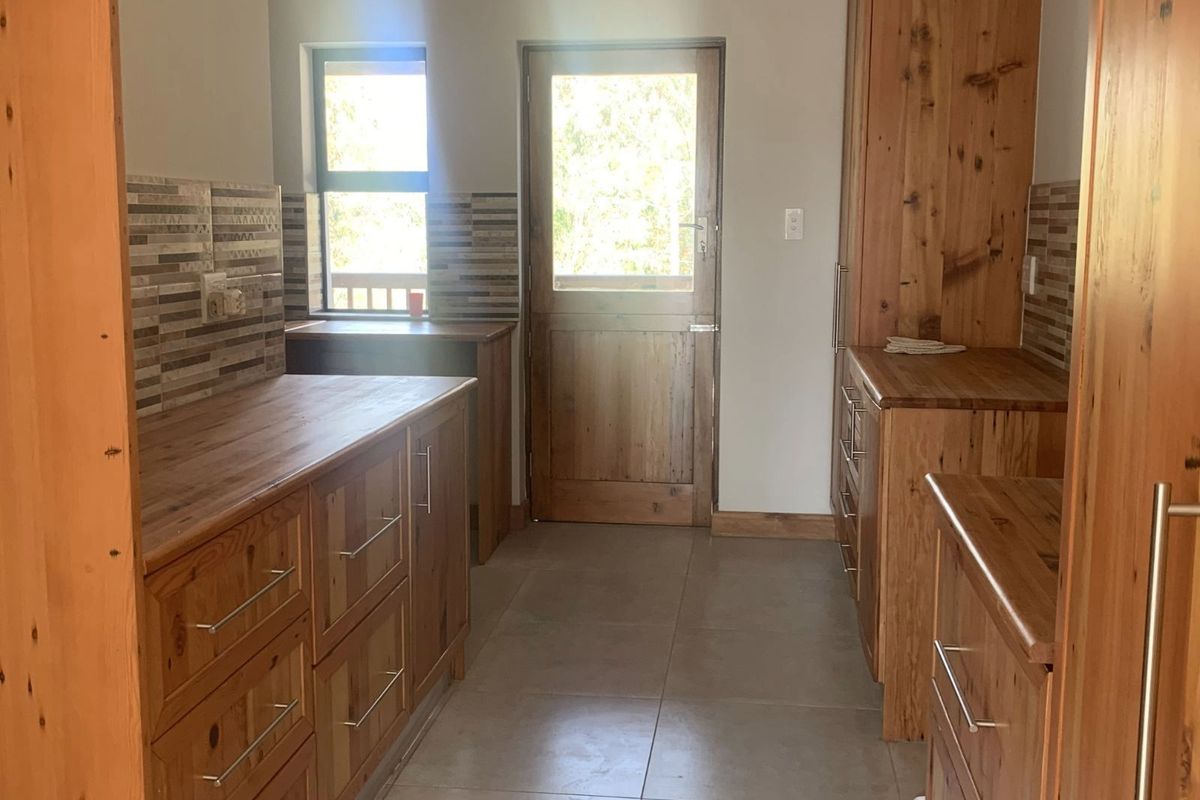 House To Rent in Albertinia Central - Photo 5