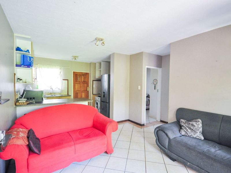 Apartment For Sale in Mooikloof Ridge - Photo 7