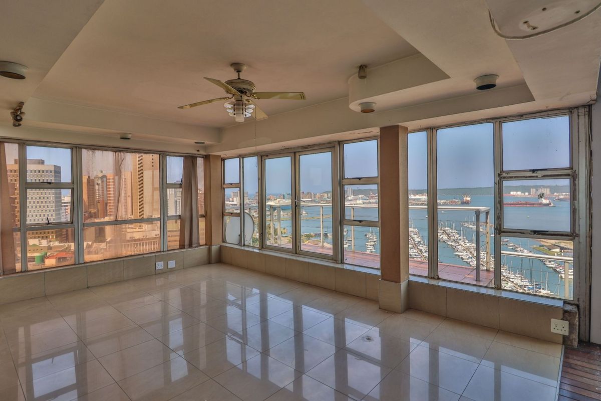 Apartment For Sale in Esplanade - Photo 4