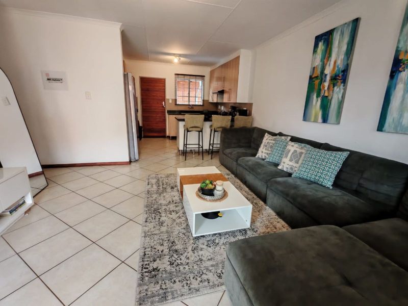 Townhouse For Sale in Monavoni - Photo 4