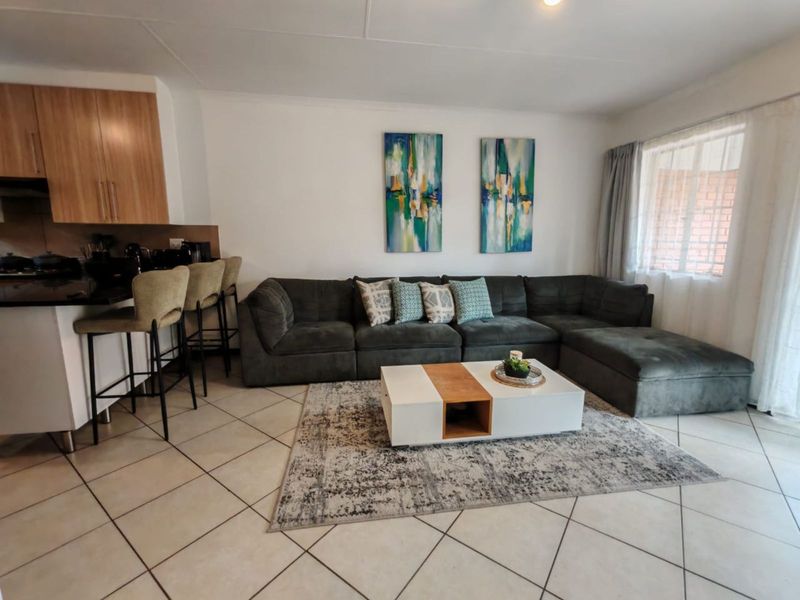 Townhouse For Sale in Monavoni - Photo 5