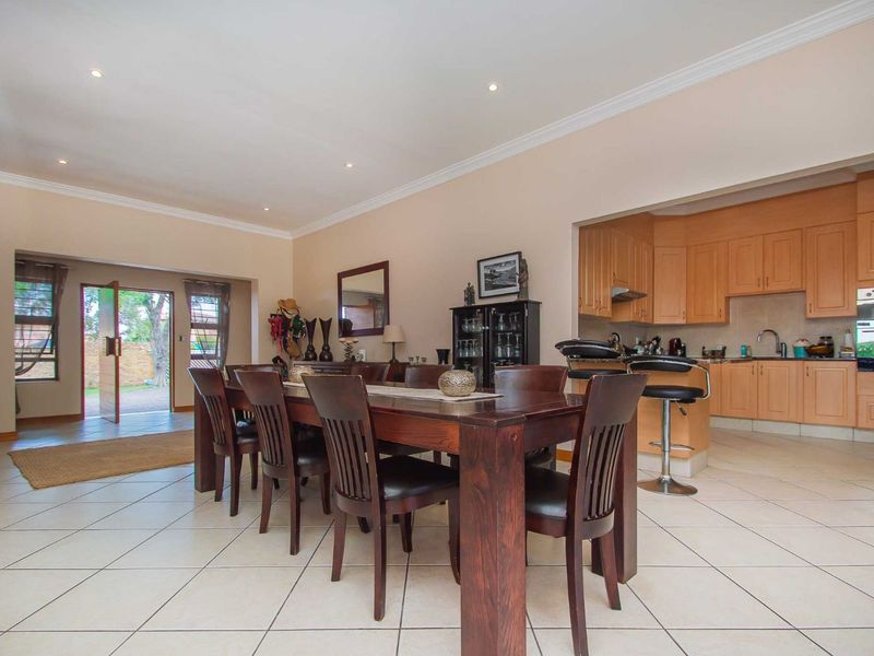 House For Sale in Randpark Ridge - Photo 6