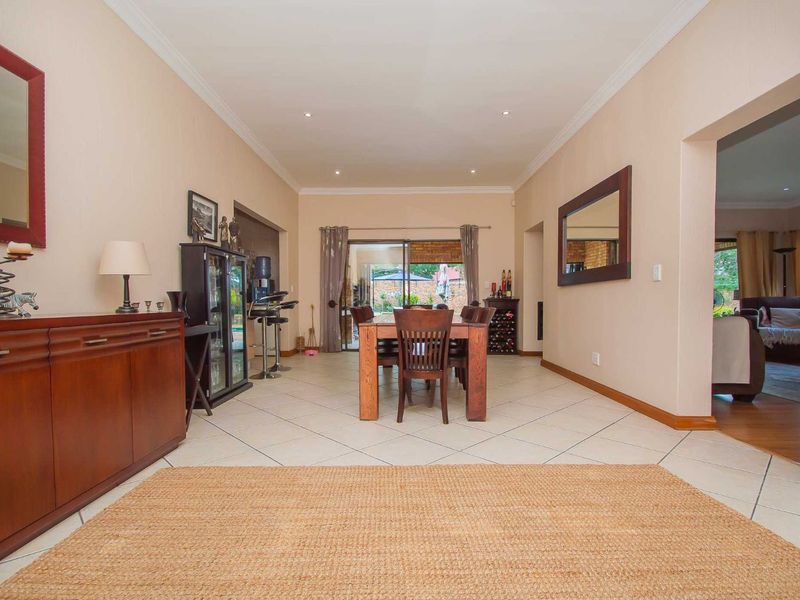 House For Sale in Randpark Ridge - Photo 4