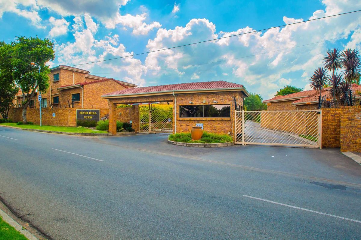 House For Sale in Randpark Ridge - Photo 2