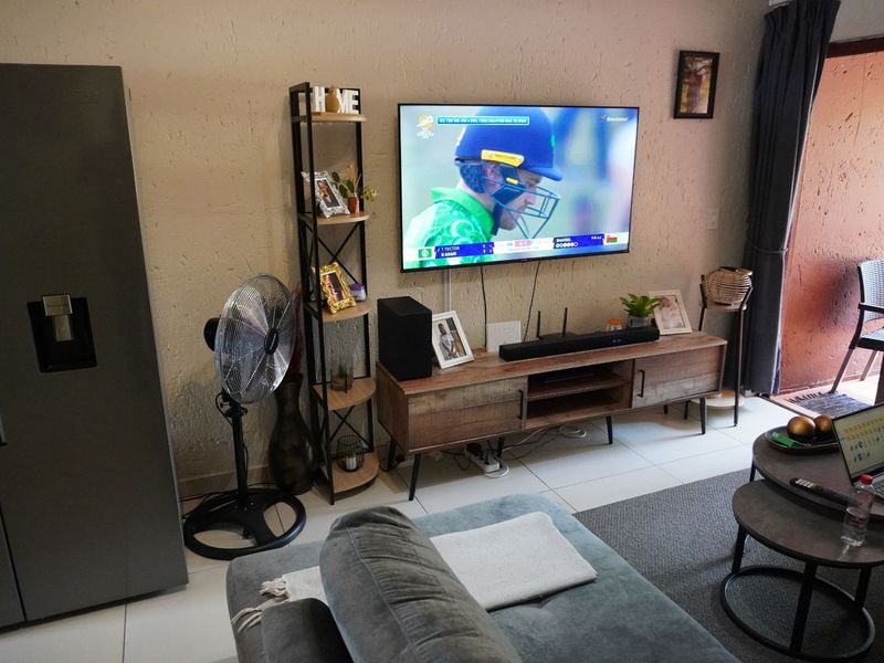 Apartment For Sale in Sunninghill - Photo 5