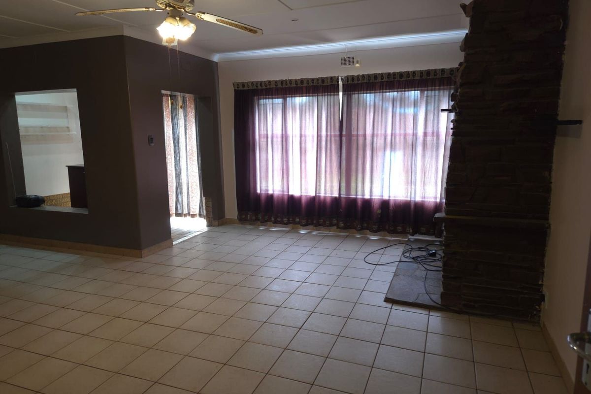 House For Sale in Songloed - Photo 5