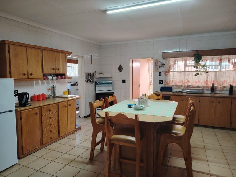 House For Sale in Ladybrand Central - Photo 7