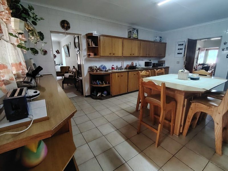 House For Sale in Ladybrand Central - Photo 6