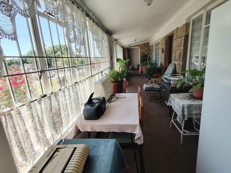 House For Sale in Ladybrand Central - Photo 5