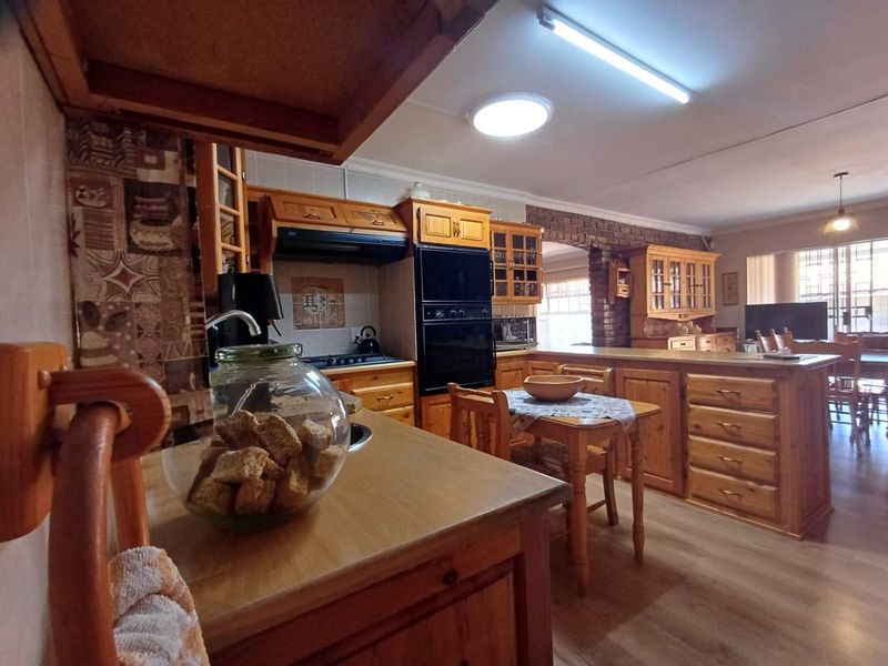 Townhouse For Sale in Vaal Park - Photo 8