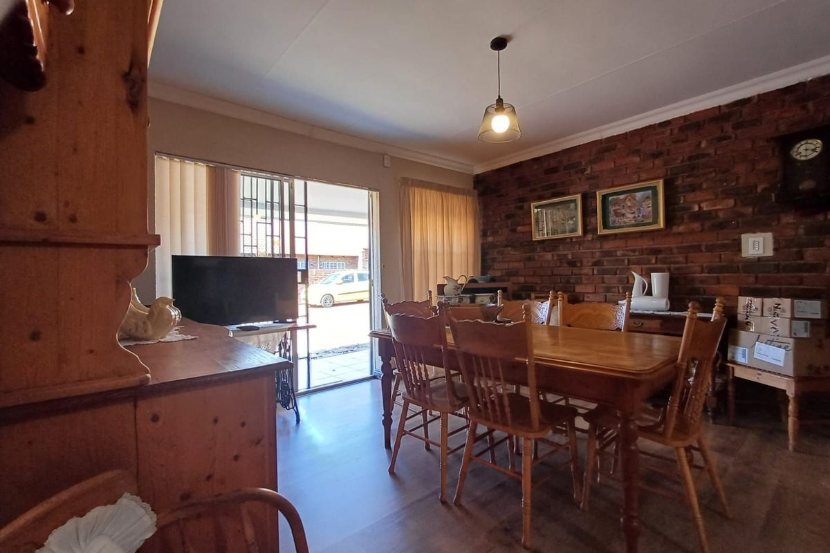 Townhouse For Sale in Vaal Park - Photo 5