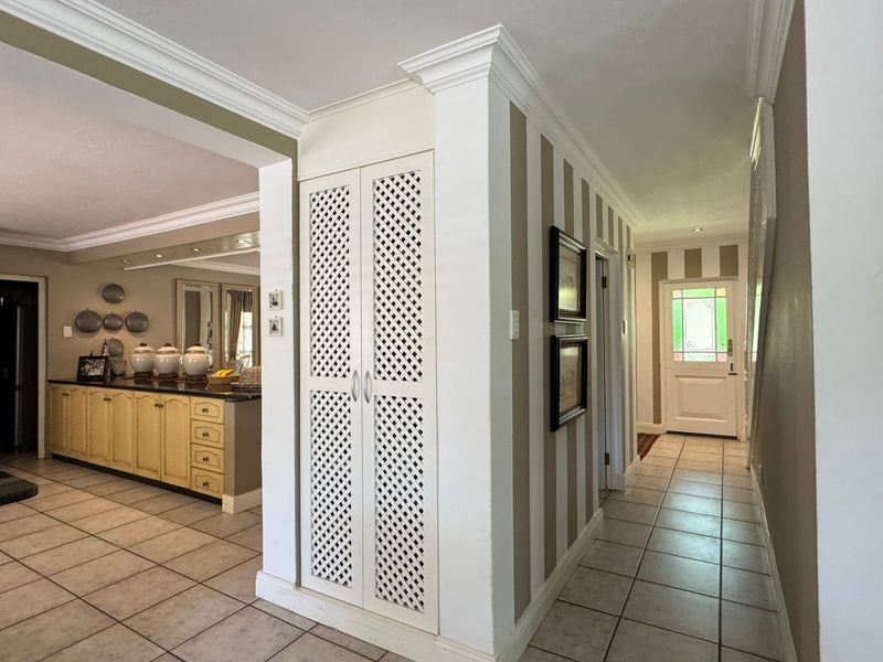 House For Sale in Mossel Bay Golf Estate - Photo 5