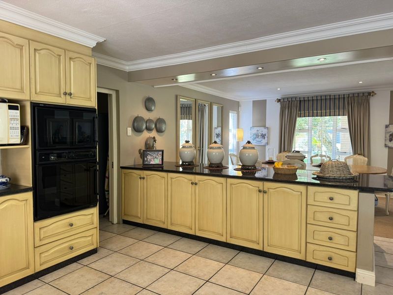 House For Sale in Mossel Bay Golf Estate - Photo 6