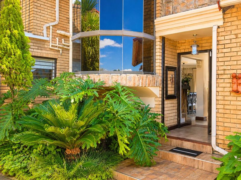 House For Sale in Helderkruin - Photo 3