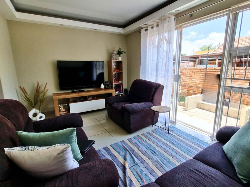 House For Sale in Noordwyk - Photo 7