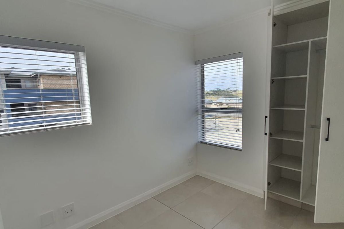 Apartment For Sale in Hansmoeskraal AH - Photo 5