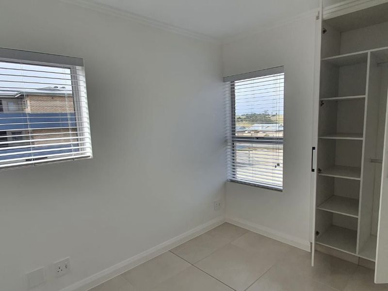 Apartment For Sale in Hansmoeskraal AH - Photo 5
