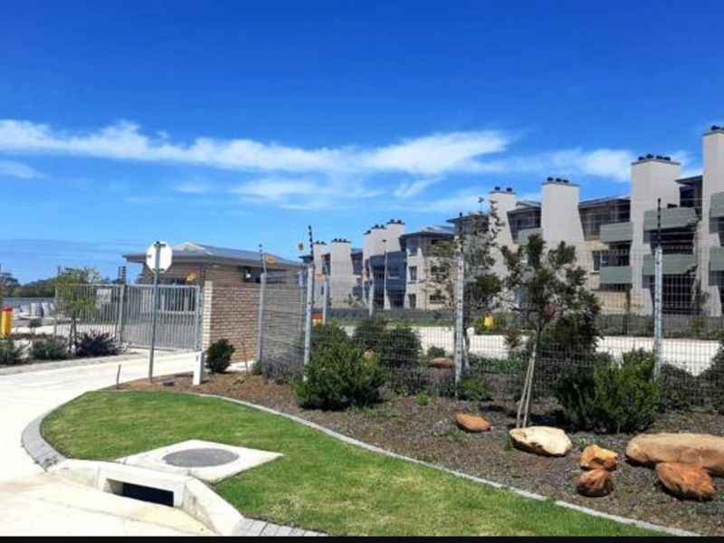 Apartment For Sale in Hansmoeskraal AH - Photo 2