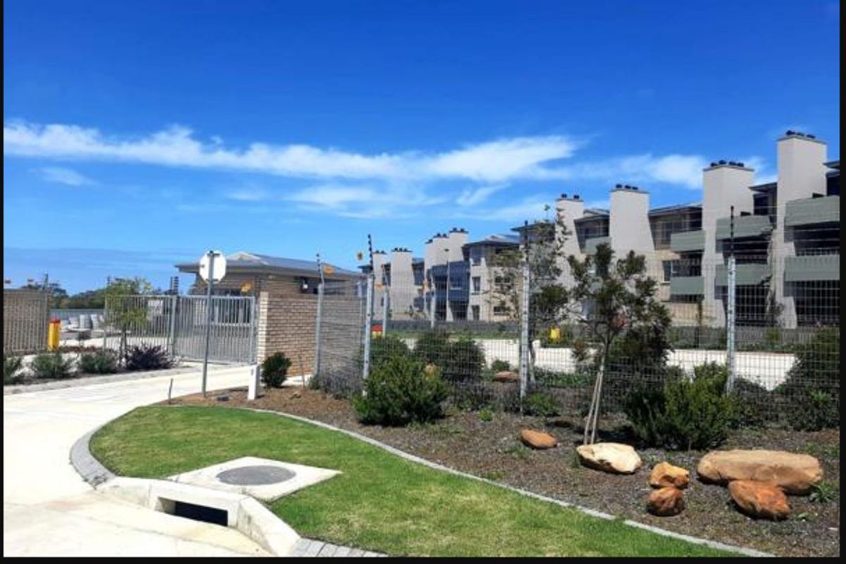 Apartment For Sale in Hansmoeskraal AH - Photo 2