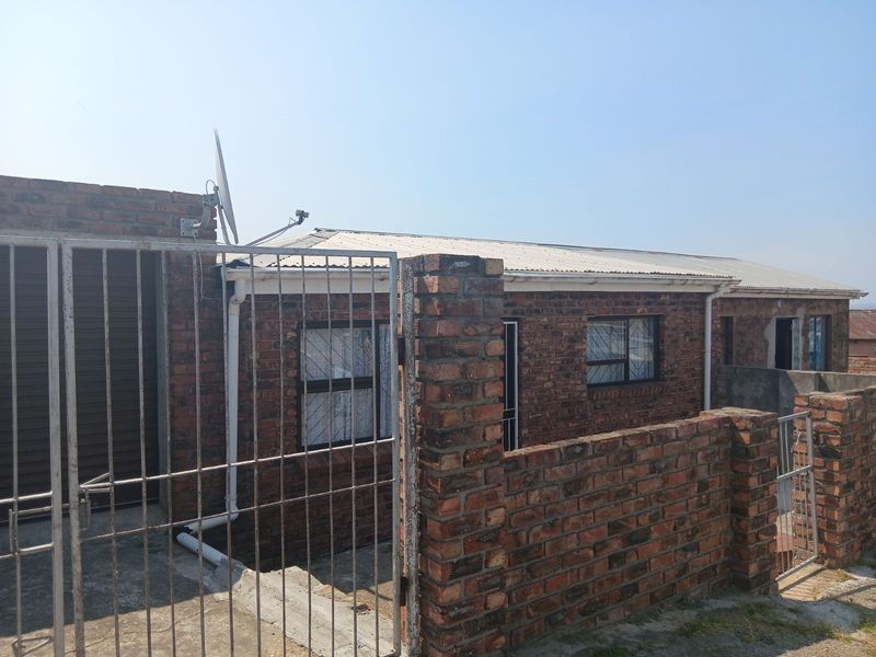 House For Sale in Schauderville - Photo 3