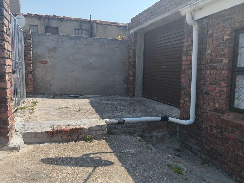 House For Sale in Schauderville - Photo 4