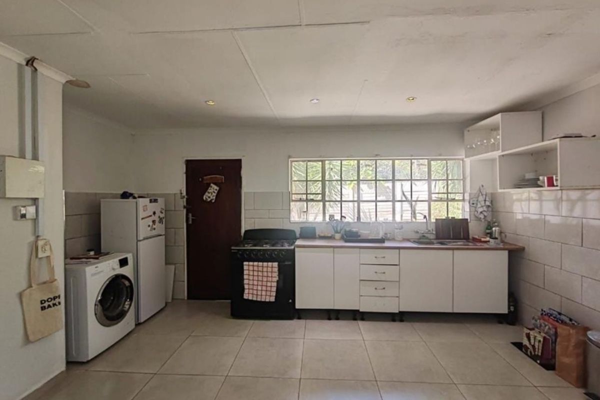 House For Sale in Bloubosrand - Photo 2