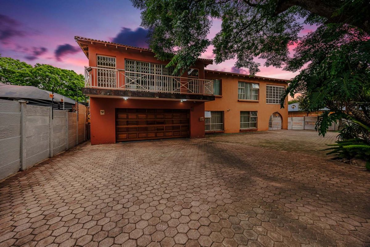 House For Sale in Florida - Photo 3