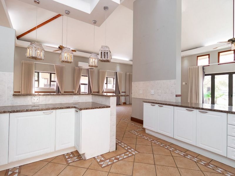 House For Sale in Pecanwood Estate - Photo 6