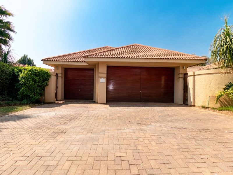 House For Sale in Pecanwood Estate - Photo 3