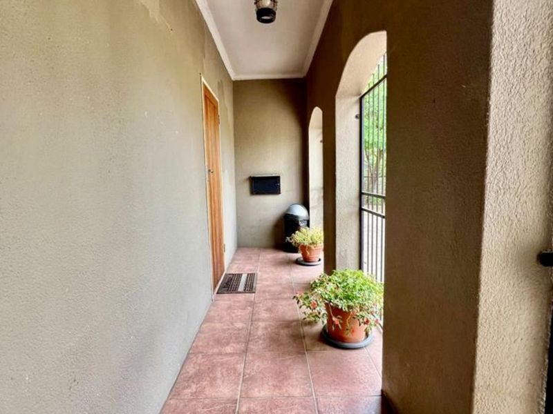 House For Sale in Nederlandpark - Photo 5