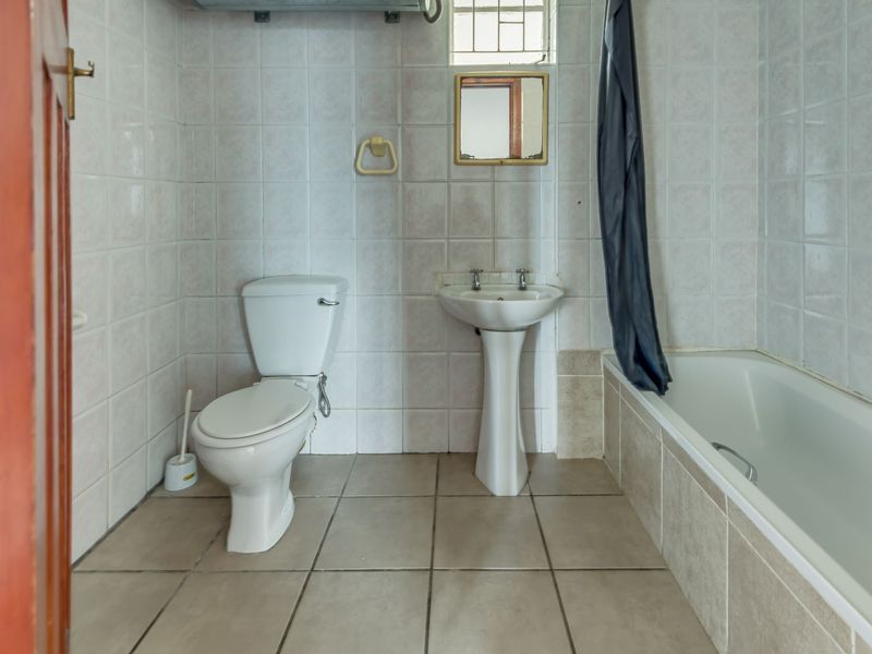 Apartment For Sale in Richmond Hill - Photo 9