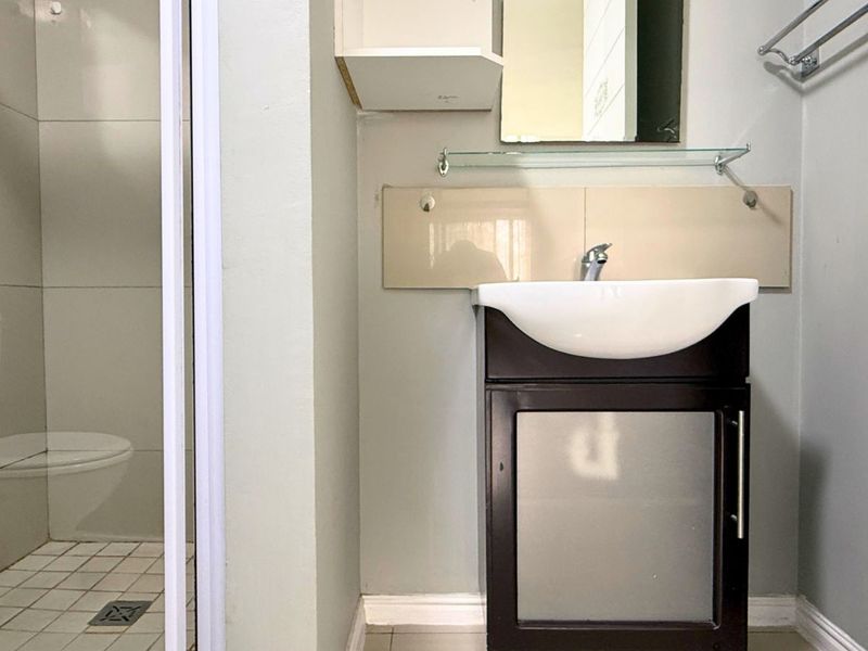 Apartment For Sale in Gansbaai Central - Photo 10