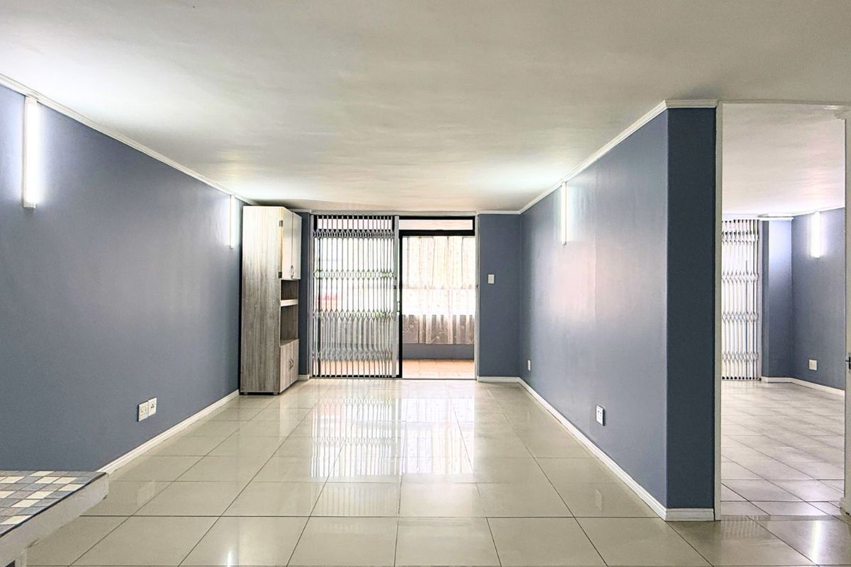 Apartment For Sale in Gansbaai Central - Photo 2