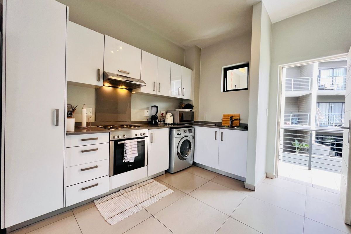 Apartment For Sale in North Riding - Photo 2