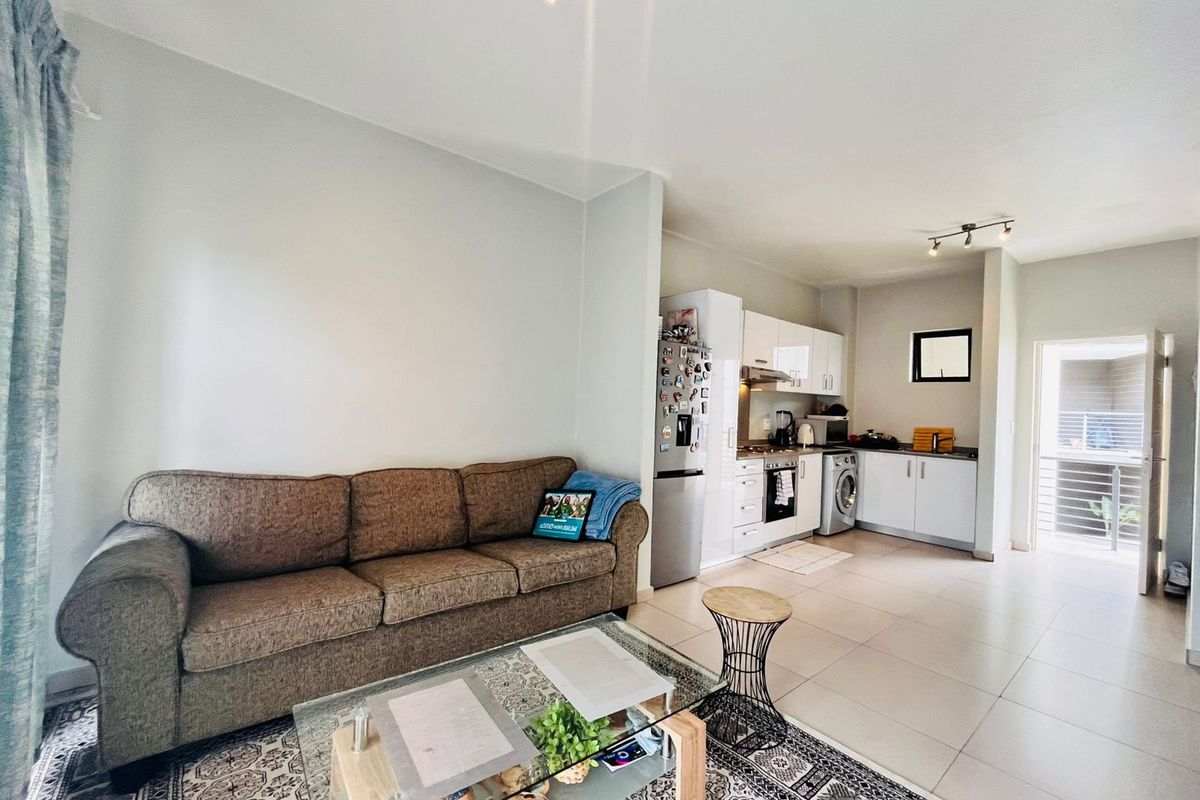 Apartment For Sale in North Riding - Photo 5